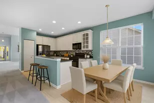 2325 Carillon Dr, Grayslake, IL 60030 - Photo 7