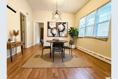 8125 S Escanaba Avenue #2, Chicago, IL 60617 - Photo 5