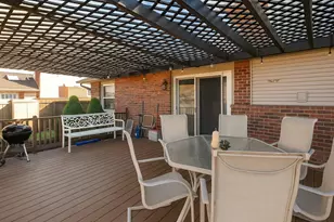 3328 193rd St, Lansing, IL 60438 - Photo 21