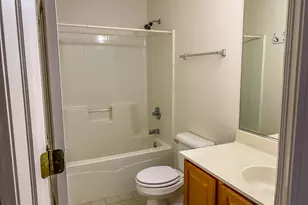 2249 Hudson Cir, Aurora, IL 60502 - Photo 15