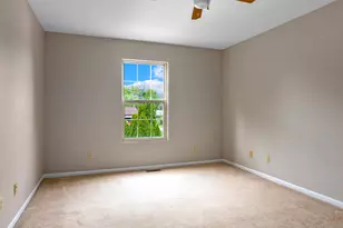 1858 David Ave, Joliet, IL 60433 - Photo 15