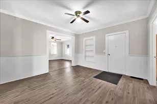 1406 W Walnut St, Bloomington, IL 61701 - Photo 7