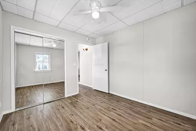 1406 W Walnut Street, Bloomington, IL 61701 - Photo 15