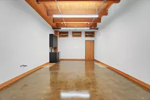 1806 W Cuyler Ave, Chicago, IL 60613 - Photo 3