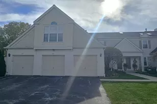 475 Bridle Trail, Wheeling, IL 60090 - Photo 1