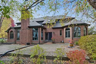 5592 Jennifer Ct, Yorkville, IL 60560 - Photo 3