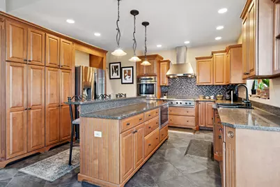 5592 Jennifer Court, Yorkville, IL 60560 - Photo 17