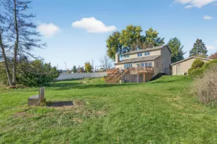 4523 W Crystal Lake Rd, McHenry, IL 60050 - Photo 33