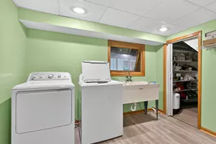 4523 W Crystal Lake Rd, McHenry, IL 60050 - Photo 27