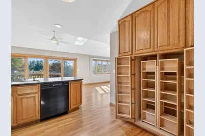 4523 W Crystal Lake Road, McHenry, IL 60050 - Photo 7