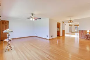316 Linden Rd, Northbrook, IL 60062 - Photo 3