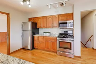 316 Linden Rd, Northbrook, IL 60062 - Photo 9