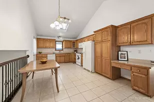 8508 S Oketo Ave, Bridgeview, IL 60455 - Photo 7