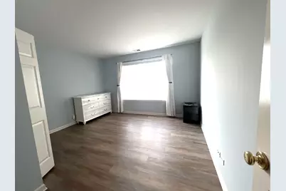 669 S Rosehall Lane #669, Round Lake, IL 60073 - Photo 11