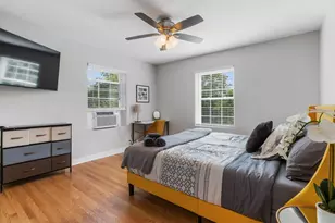 136 Ridge Ave, Evanston, IL 60202 - Photo 7