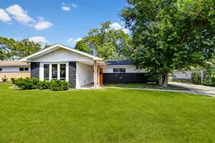 354 Winona St, Park Forest, IL 60466 - Photo 1