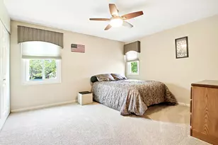 2770 Sandalwood Rd, Buffalo Grove, IL 60089 - Photo 19