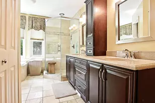 2770 Sandalwood Rd, Buffalo Grove, IL 60089 - Photo 17