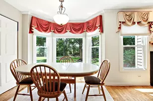 2770 Sandalwood Rd, Buffalo Grove, IL 60089 - Photo 7