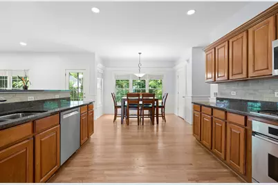 662 Waterbury Avenue, Gurnee, IL 60031 - Photo 15