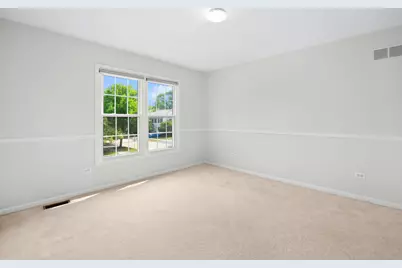 662 Waterbury Avenue, Gurnee, IL 60031 - Photo 27