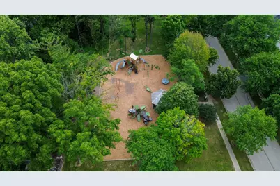 662 Waterbury Avenue, Gurnee, IL 60031 - Photo 47