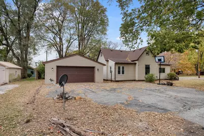 819 E Center Street, Monticello, IL 61856 - Photo 1