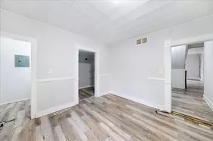 819 E Center St, Monticello, IL 61856 - Photo 7