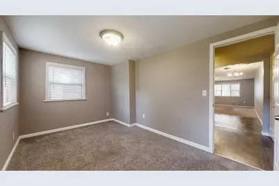 1410 S Mattis Avenue, Champaign, IL 61821 - Photo 21