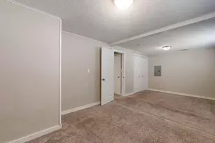 1410 S Mattis Ave, Champaign, IL 61821 - Photo 15