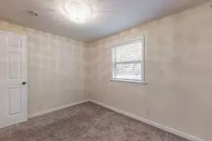 1410 S Mattis Ave, Champaign, IL 61821 - Photo 19