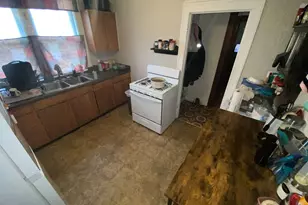 1017 Clover Ave, Rockford, IL 61102 - Photo 7