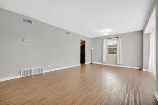 18652 Martin Ave, Homewood, IL 60430 - Photo 5