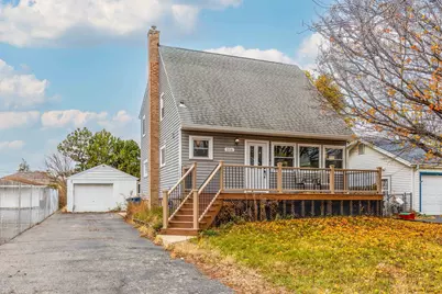 516 N Emroy Avenue, Elmhurst, IL 60126 - Photo 1