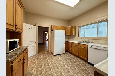 421 N Grant Street, Clifton, IL 61727 - Photo 11