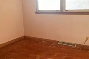 [Address not provided], North Riverside, IL 60546 - Photo 7