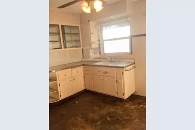 [Address not provided], North Riverside, IL 60546 - Photo 5