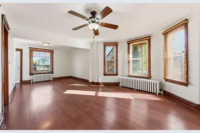 7635 W Foster Avenue, Chicago, IL 60656 - Photo 9