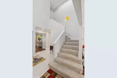 10039 Lacrosse Avenue, Skokie, IL 60077 - Photo 13