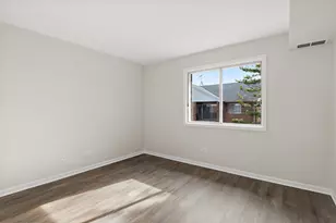 7875 N Caldwell Ave, Niles, IL 60714 - Photo 11