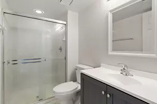 7875 N Caldwell Ave, Niles, IL 60714 - Photo 9