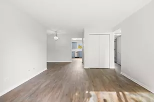 7875 N Caldwell Ave, Niles, IL 60714 - Photo 7