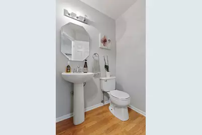 611 Woodbridge Drive, Elgin, IL 60124 - Photo 25