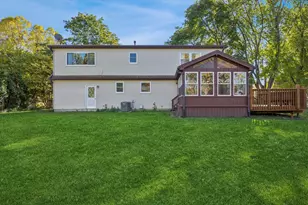 33W208 Bonnie St, Saint Charles, IL 60174 - Photo 29