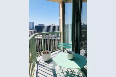 111 W Maple Street #1309, Chicago, IL 60610 - Photo 11