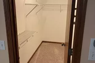 2120 Belvidere Line Dr, Elgin, IL 60123 - Photo 7