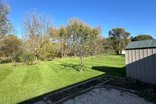 2120 Belvidere Line Dr, Elgin, IL 60123 - Photo 11