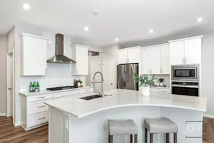 2110 Weatherbee Ln, Naperville, IL 60563 - Photo 7