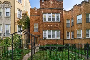 6423 N Leavitt St, Chicago, IL 60645 - Photo 1