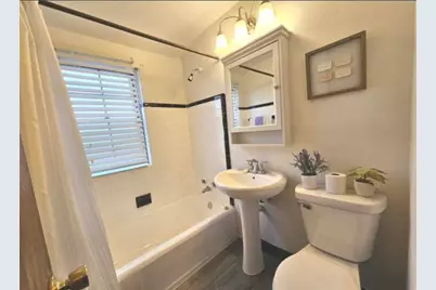 1376 Wentworth Avenue S, Calumet City, IL 60409 - Photo 7